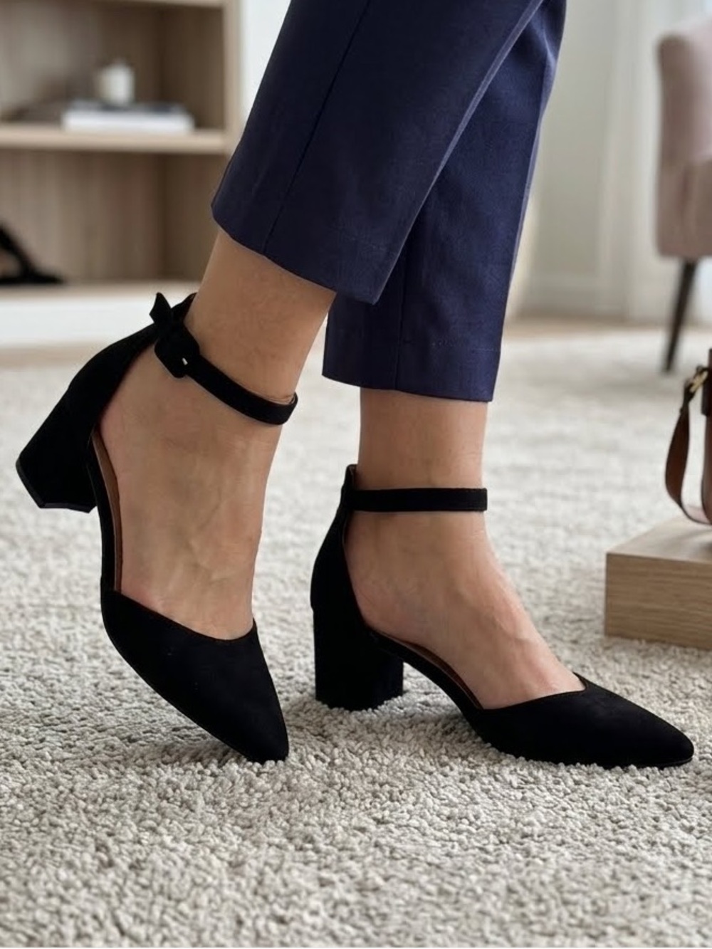 Classic Black Faux Suede Pointed Toe D'Orsay Block Heel Ankle Strap Pumps sz 8.5